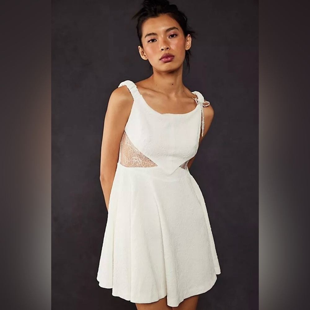 NWOT Free People Brooklyn Floral Lace Cut Out Mini White Dress Sheer Back Size M